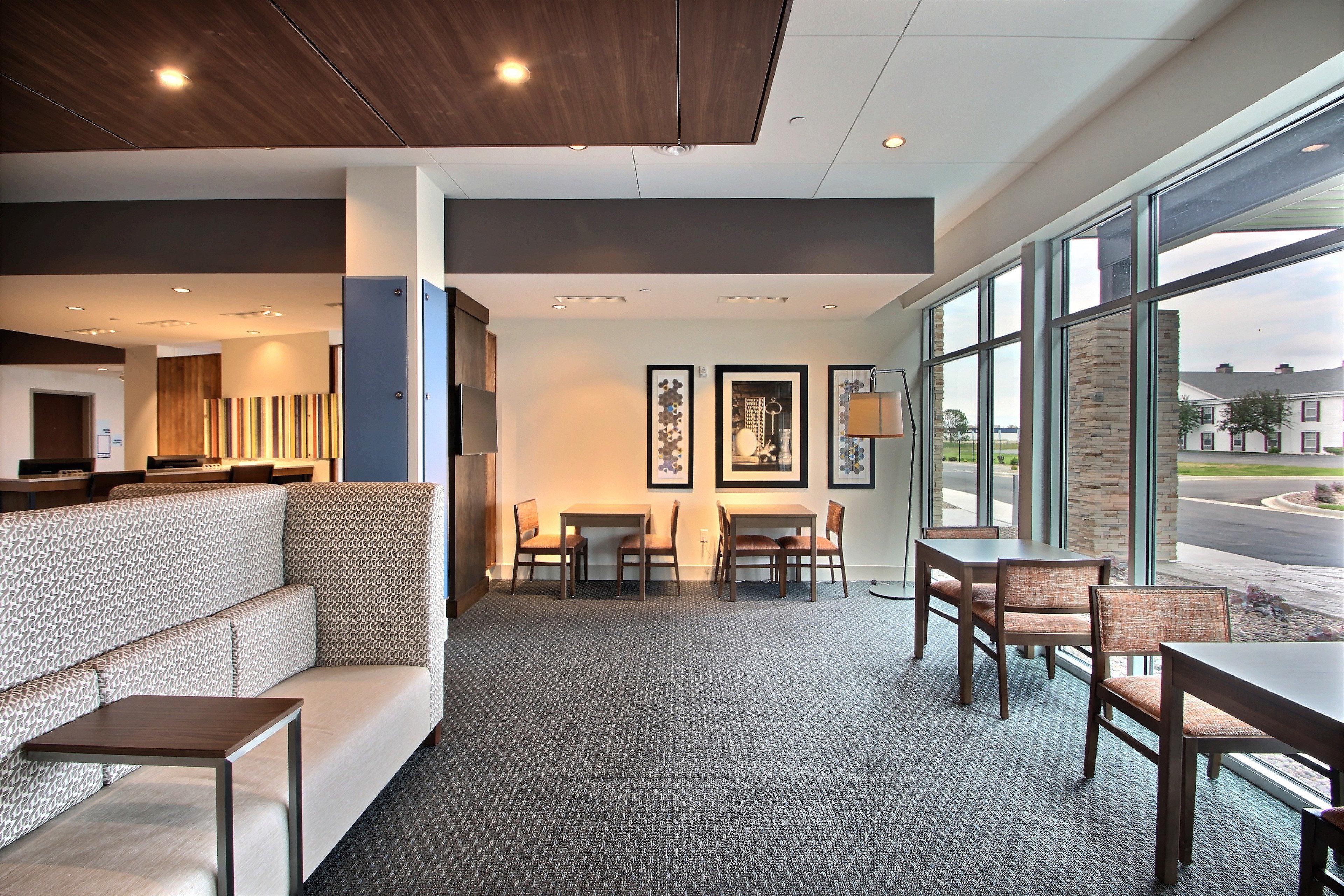 Holiday Inn Express & Suites Fond Du Lac By Ihg Eksteriør bilde