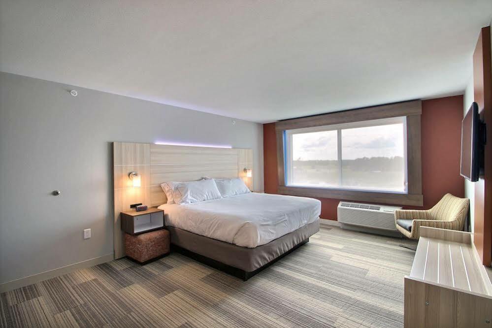 Holiday Inn Express & Suites Fond Du Lac By Ihg Eksteriør bilde